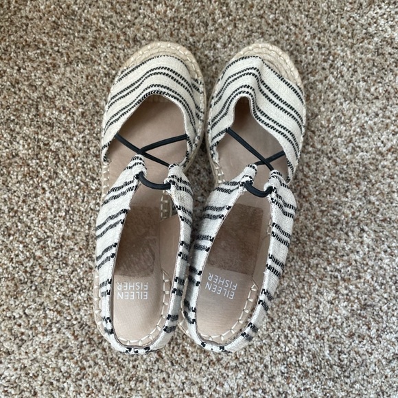 Eileen Fisher Women's Agnes Tan Black Striped Espadrille Wedge NWOT Size 9.5 - Picture 5 of 12